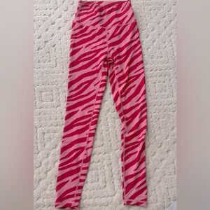 Pink Zebra Wilo XS leggings